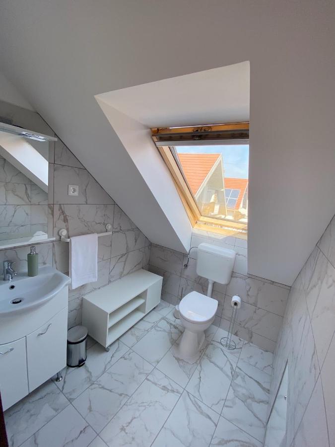 Piros Vendeghaz Villa Tihany Exteriör bild