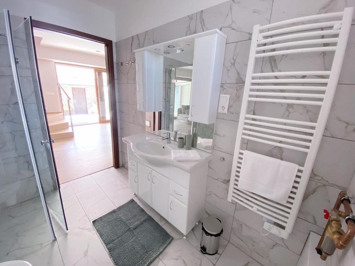Piros Vendeghaz Villa Tihany Exteriör bild