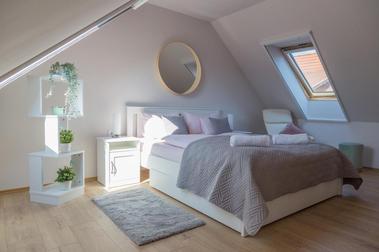 Piros Vendeghaz Villa Tihany Exteriör bild