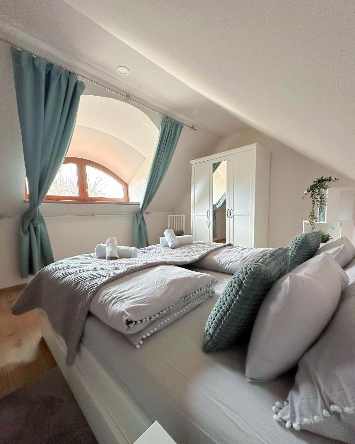 Piros Vendeghaz Villa Tihany Exteriör bild