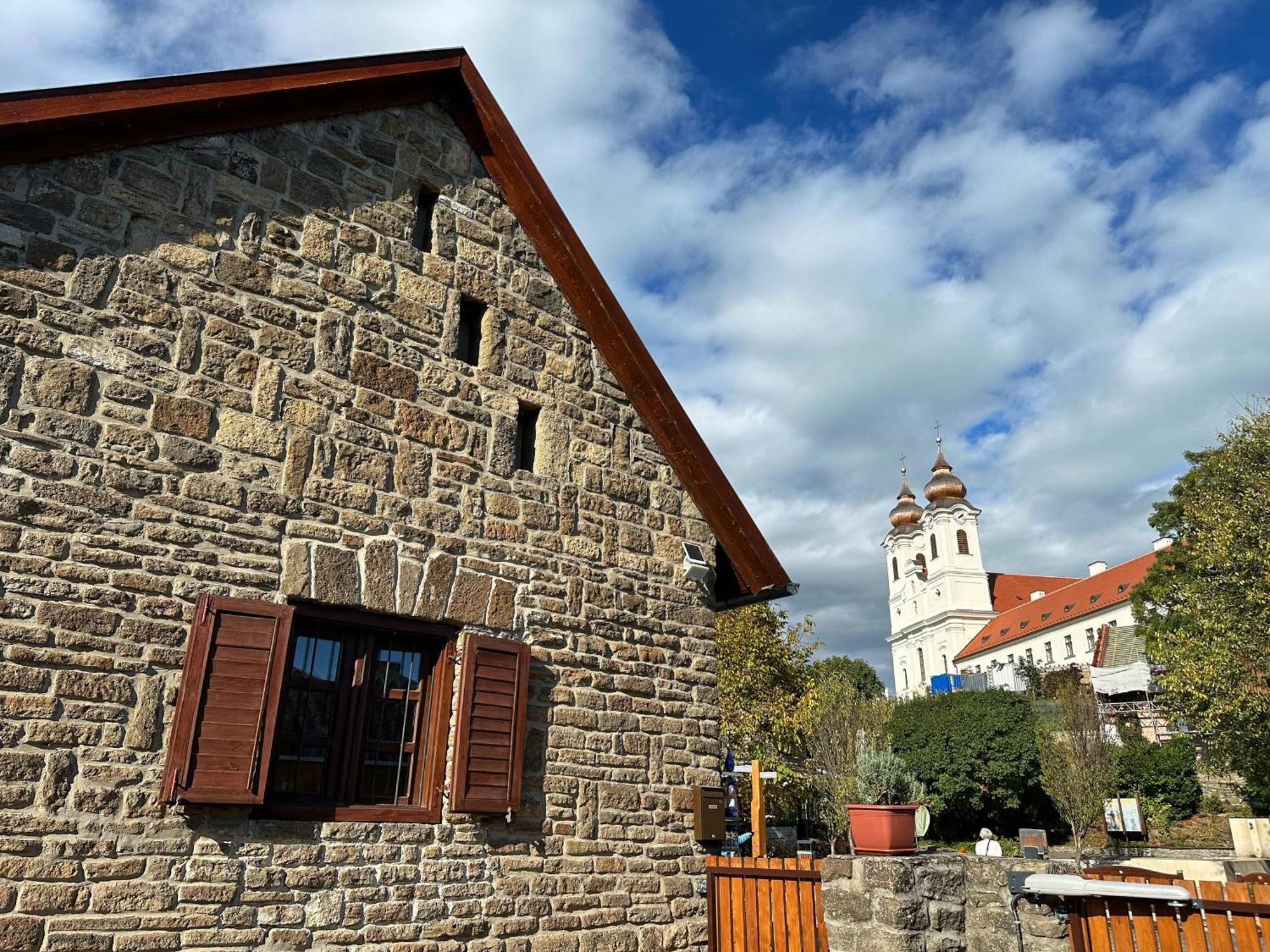 Piros Vendeghaz Villa Tihany Exteriör bild